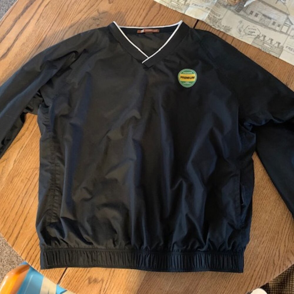 Black Pioneer v-neck jacket XL, like New